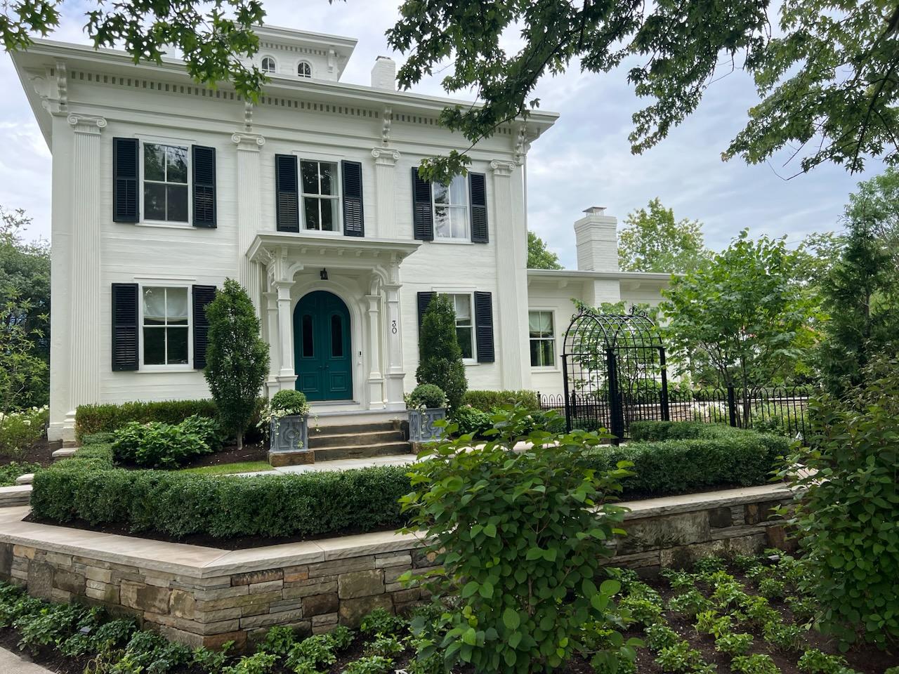 whedon-farwell-house-1-cover-new-landscaping-front